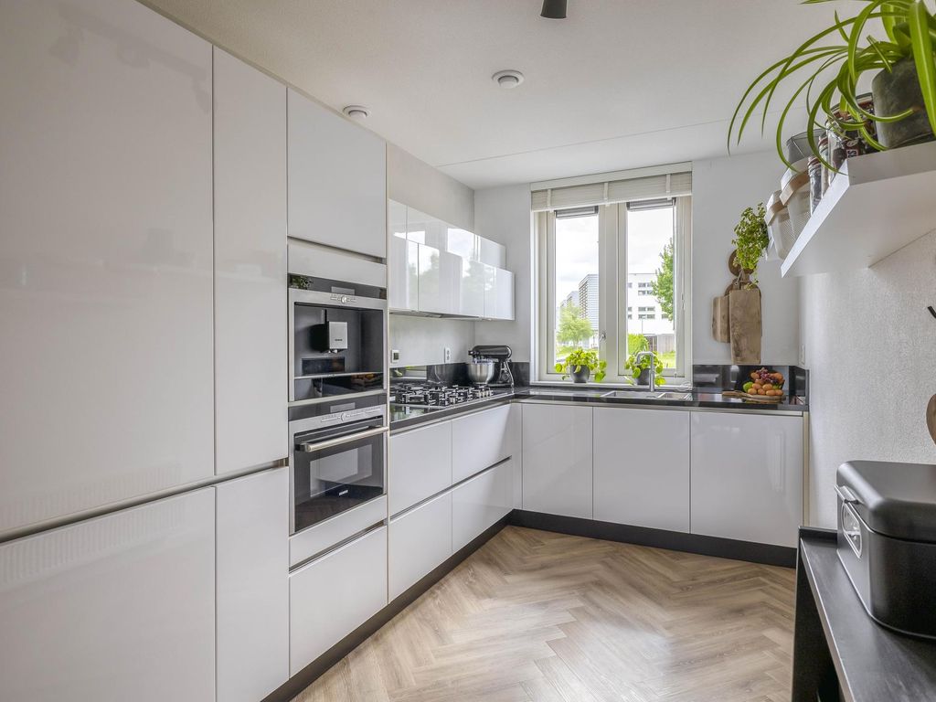 Pensionaris 12, BRIELLE