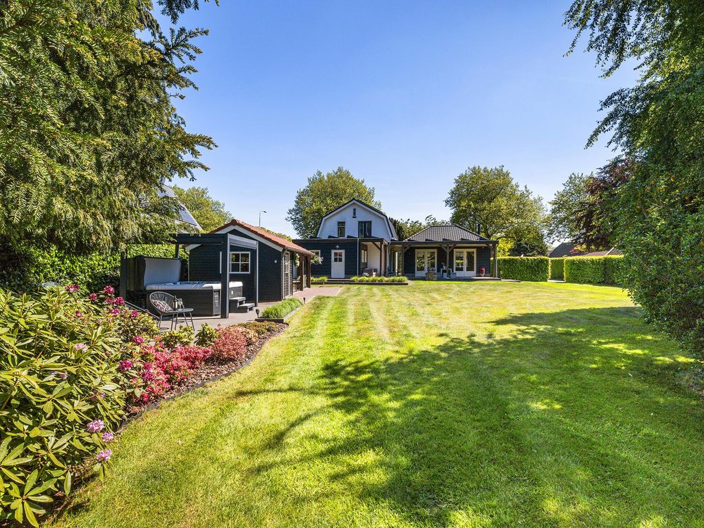 Heveringseweg 64, OOSTVOORNE
