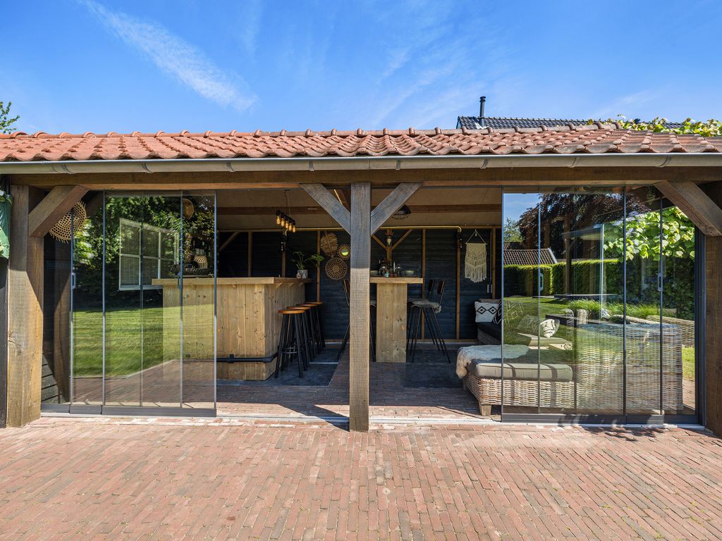 Heveringseweg 64, OOSTVOORNE