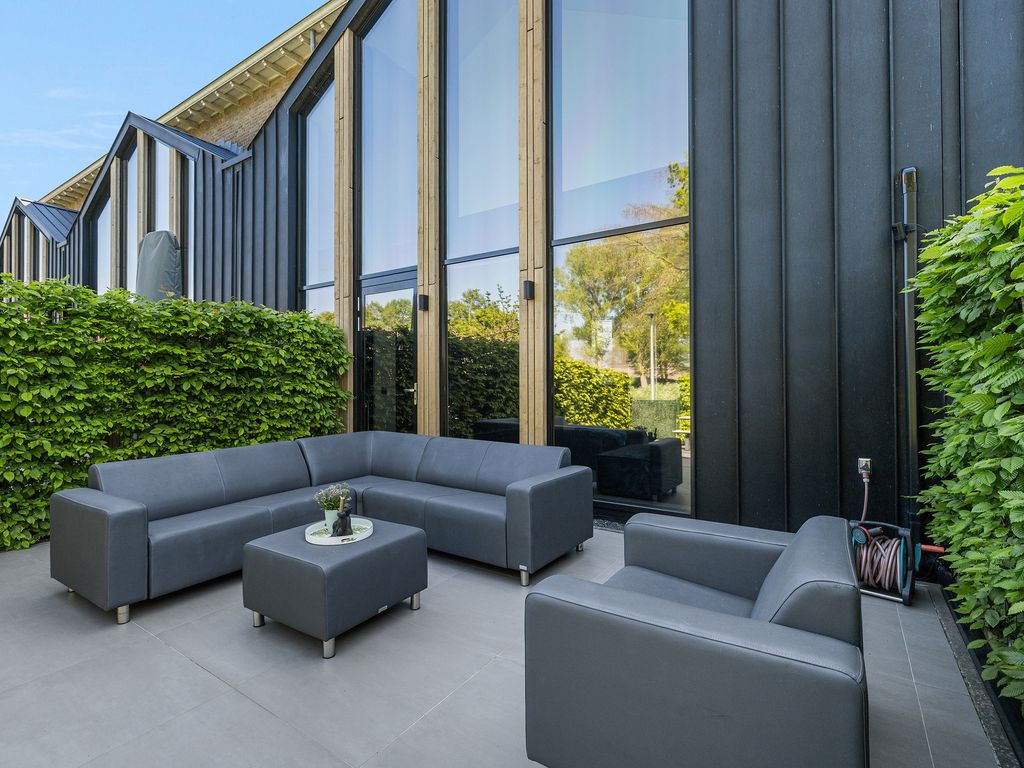 Burg H v Sleenstr 10, BRIELLE