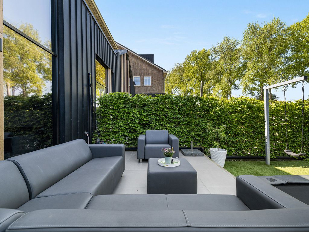 Burg H v Sleenstr 10, BRIELLE