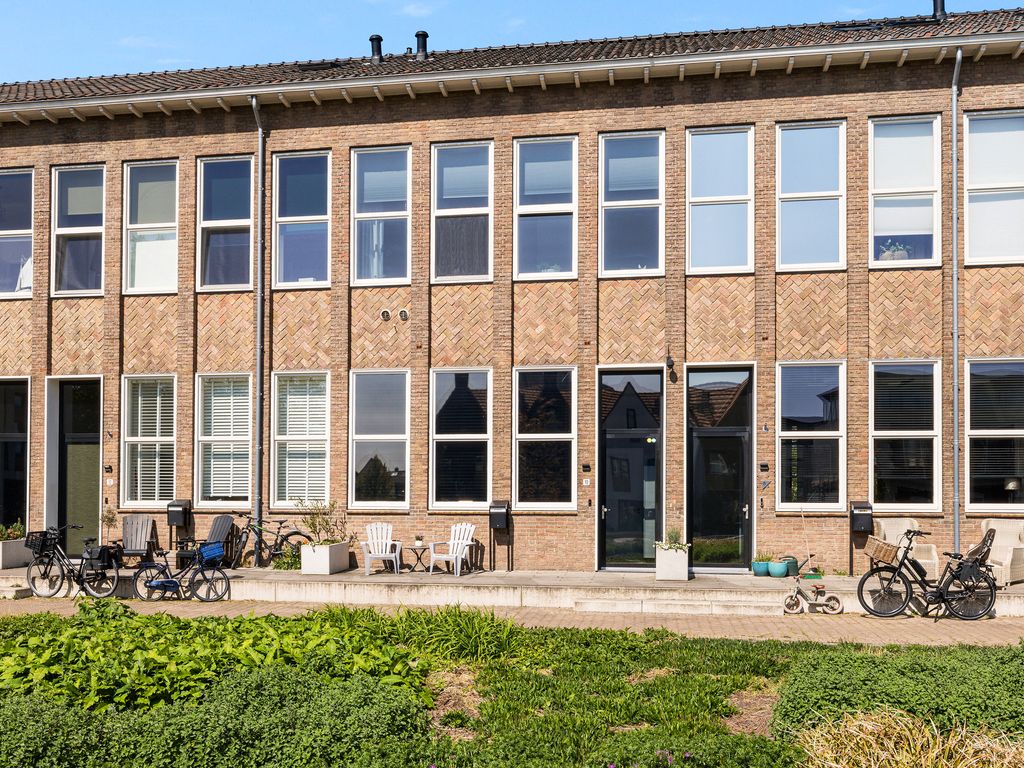 Burg H v Sleenstr 10, BRIELLE