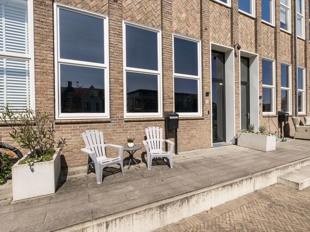 Burg H v Sleenstr 10, BRIELLE