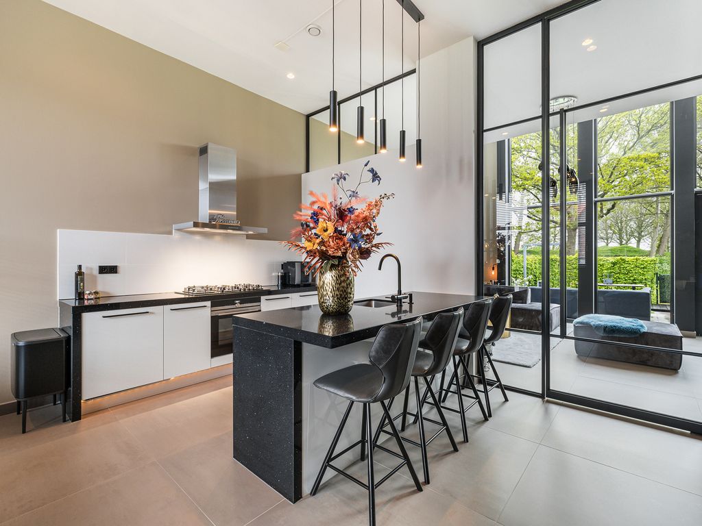 Burg H v Sleenstr 10, BRIELLE