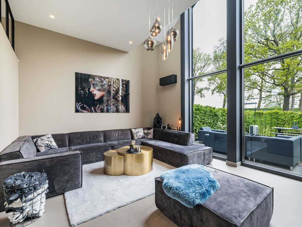 Burg H v Sleenstr 10, BRIELLE