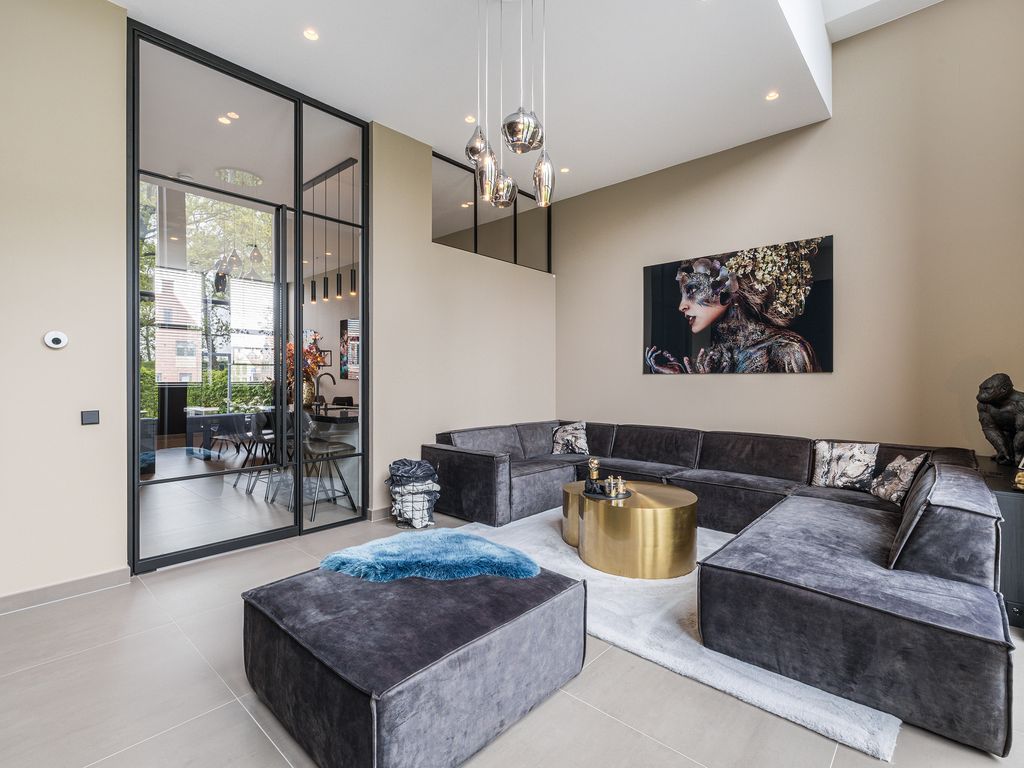 Burg H v Sleenstr 10, BRIELLE