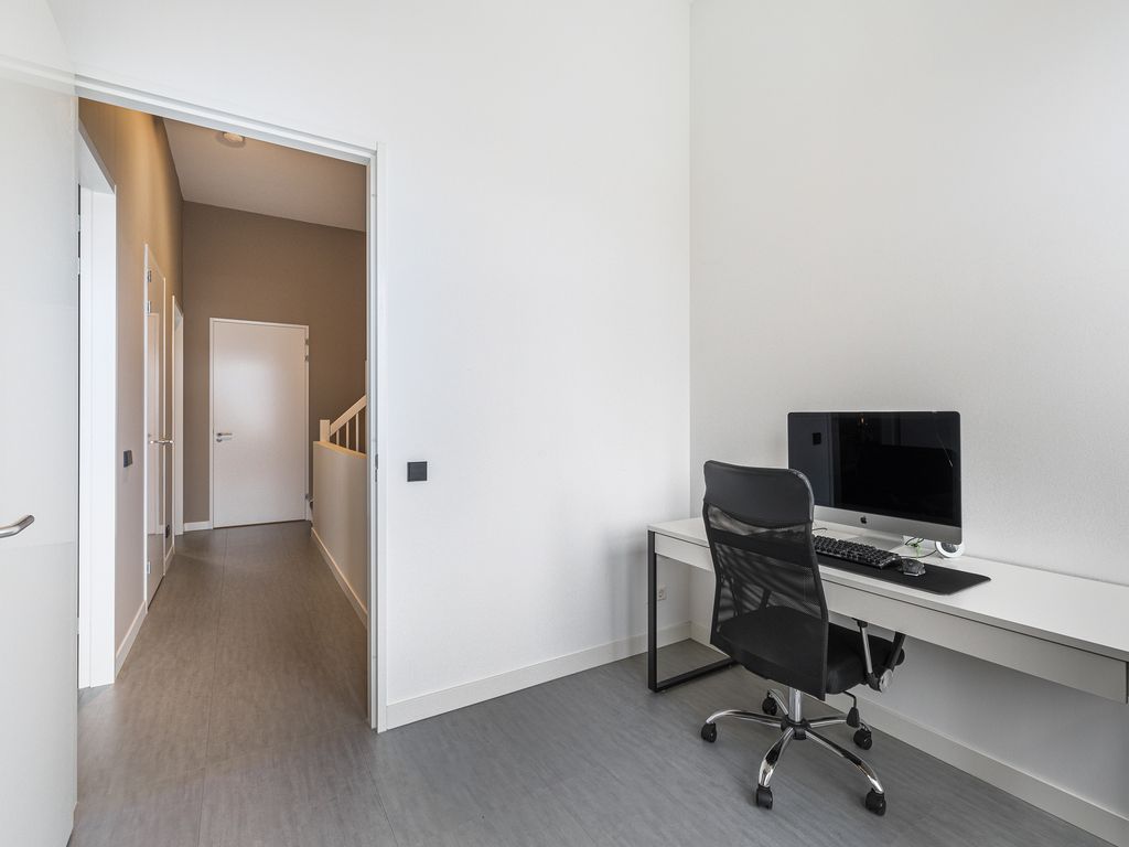 Burg H v Sleenstr 10, BRIELLE