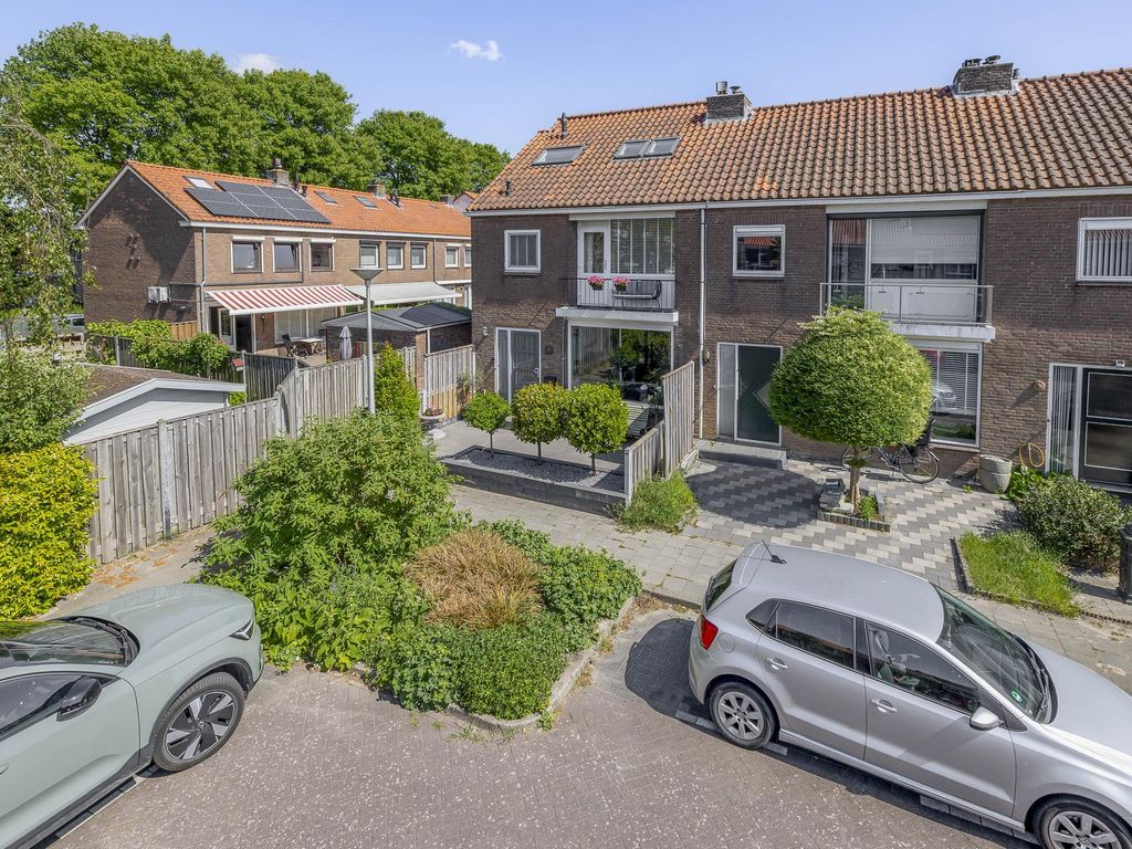 Alexander Verhuellstraat 83, BRIELLE