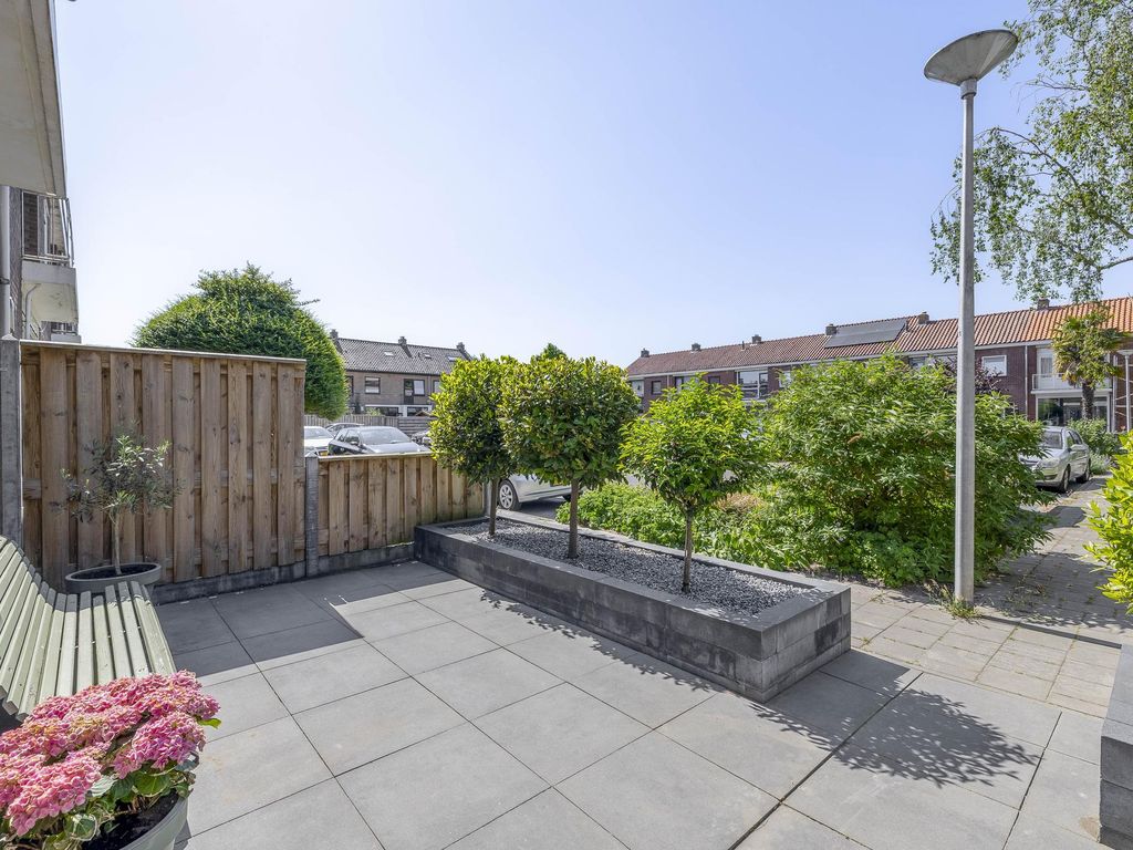 Alexander Verhuellstraat 83, BRIELLE