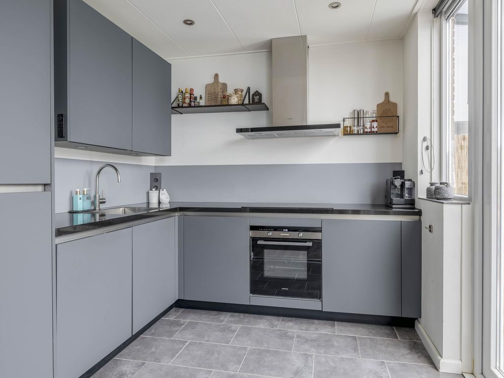 Alexander Verhuellstraat 83, BRIELLE