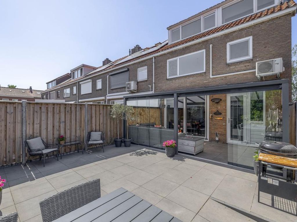 Alexander Verhuellstraat 83, BRIELLE