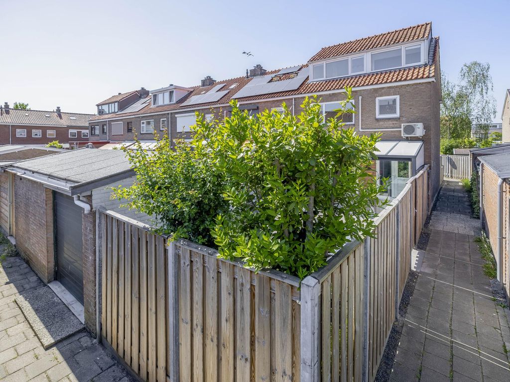 Alexander Verhuellstraat 83, BRIELLE