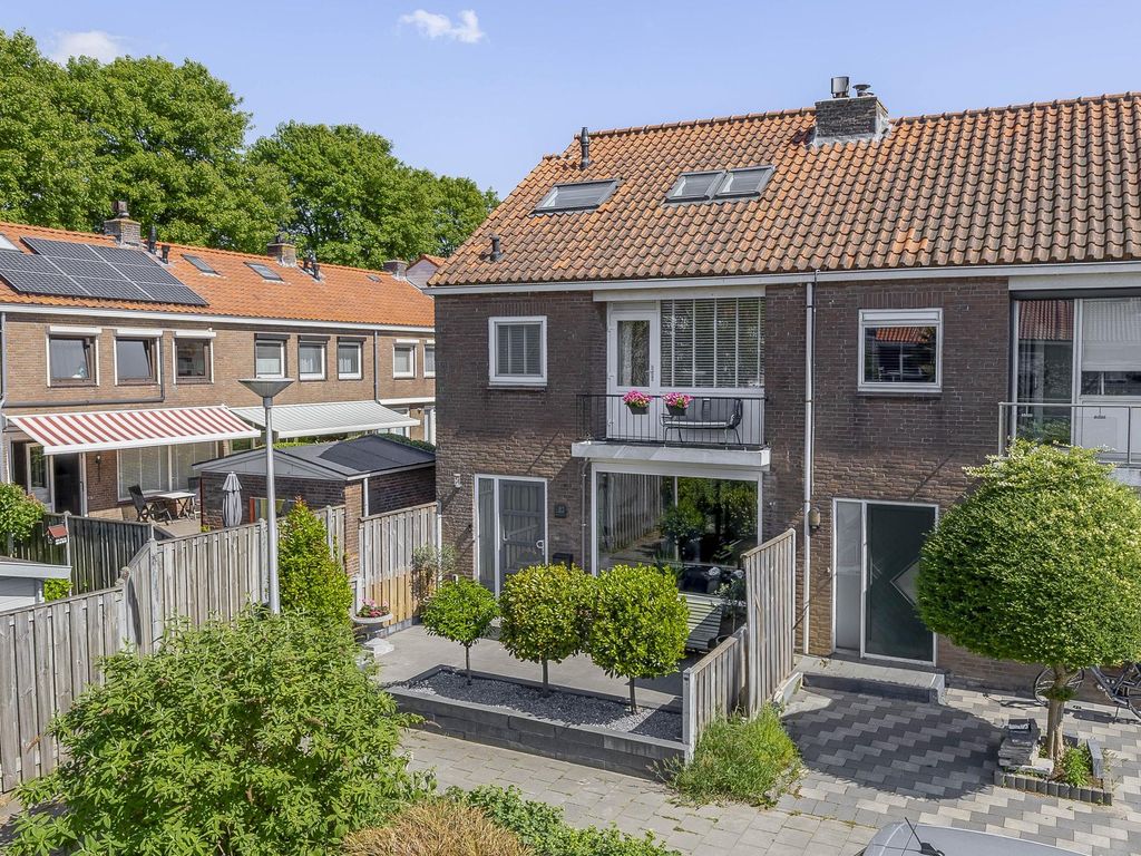 Alexander Verhuellstraat 83, BRIELLE