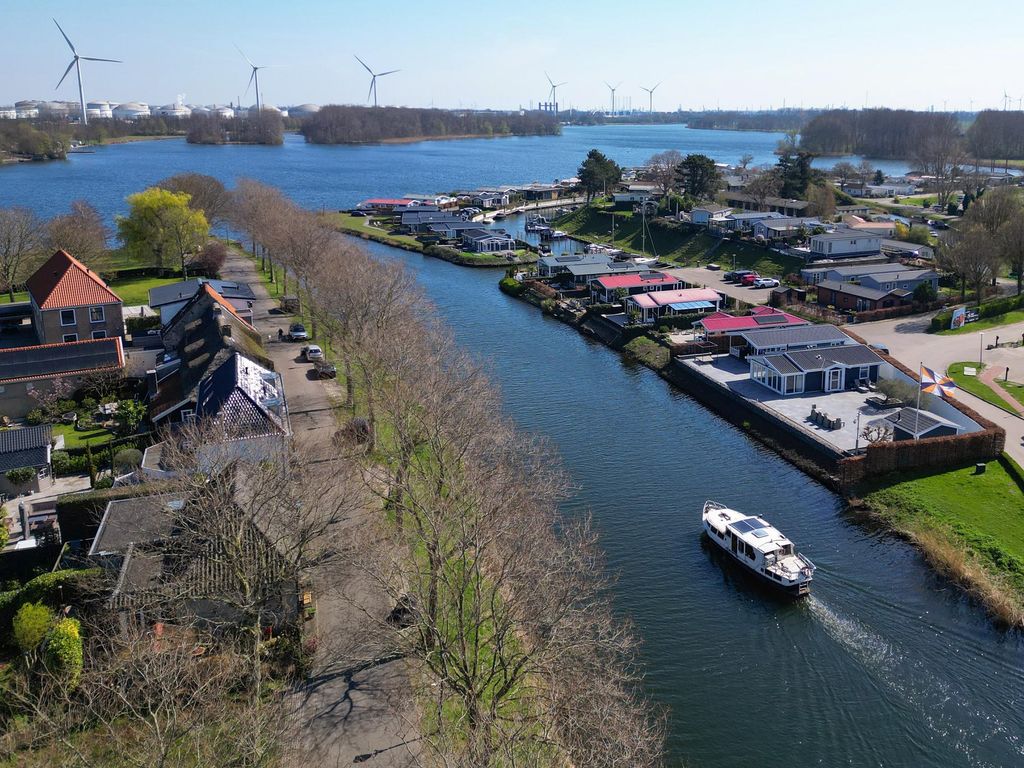 Veerweg 40, BRIELLE