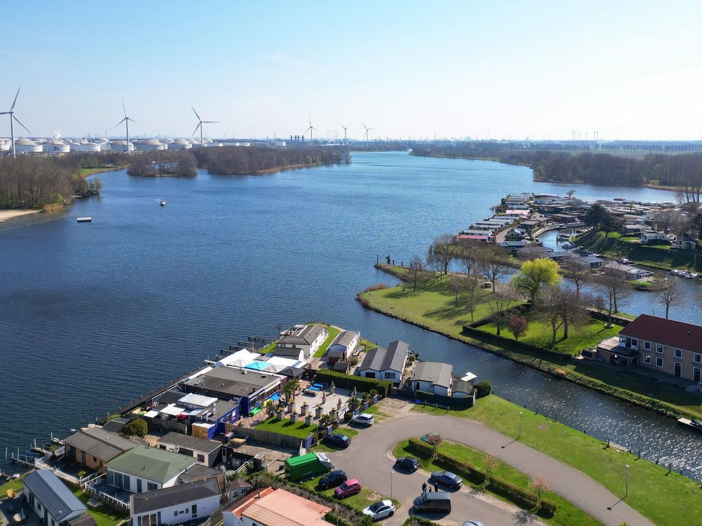 Veerweg 40, BRIELLE