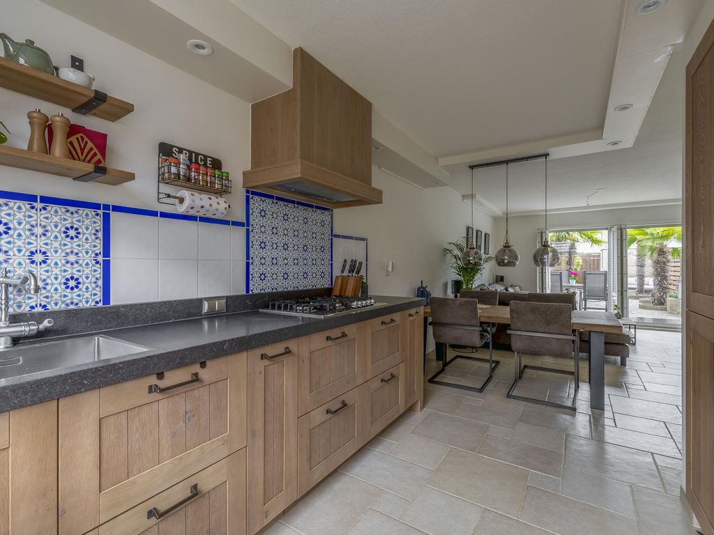 Lamoen 7, BRIELLE