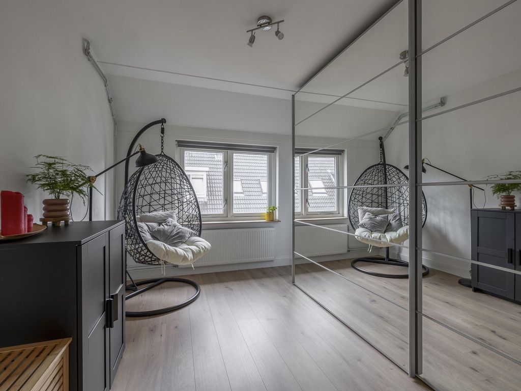 Lamoen 7, BRIELLE