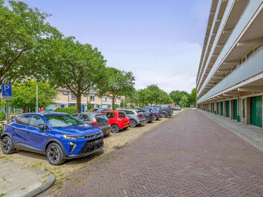 Ruysdaelstraat 153, ROZENBURG