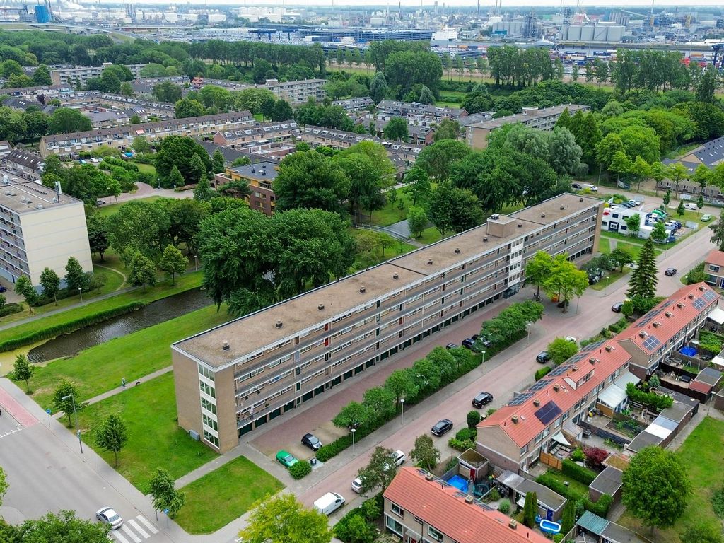 Ruysdaelstraat 153, ROZENBURG