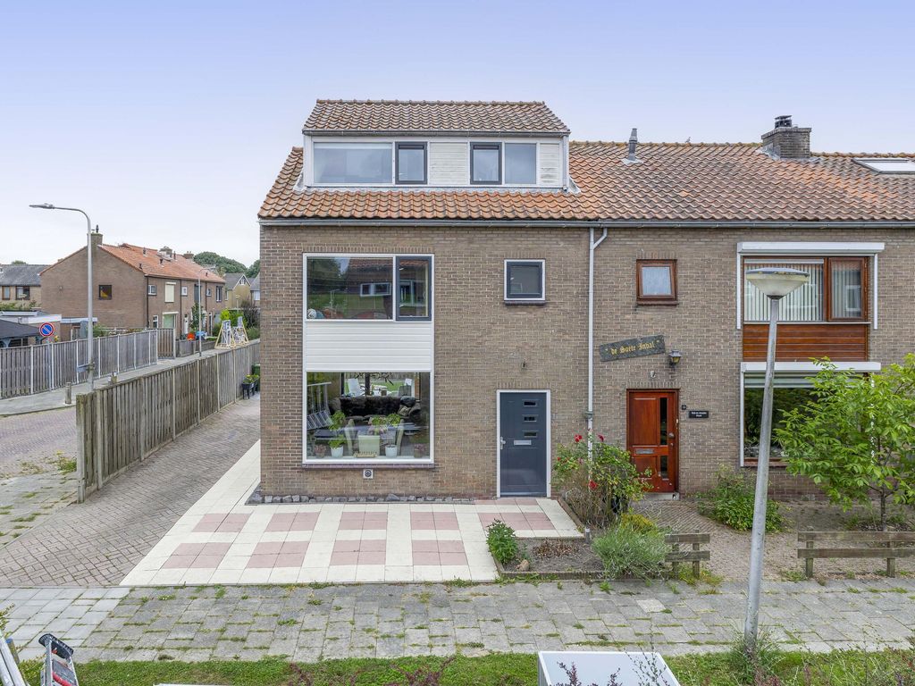 Beatrixplein 1, ZWARTEWAAL