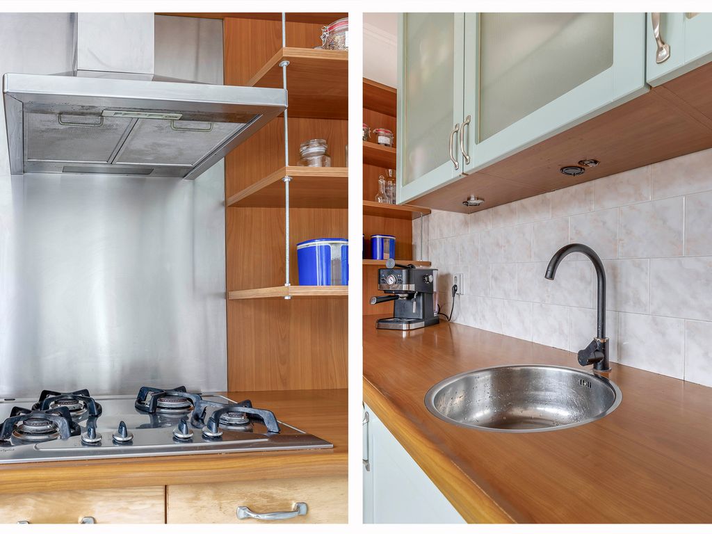 Beatrixplein 1, ZWARTEWAAL