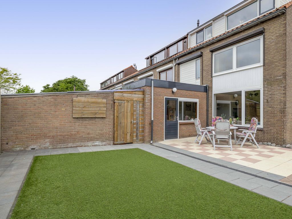 Beatrixplein 1, ZWARTEWAAL