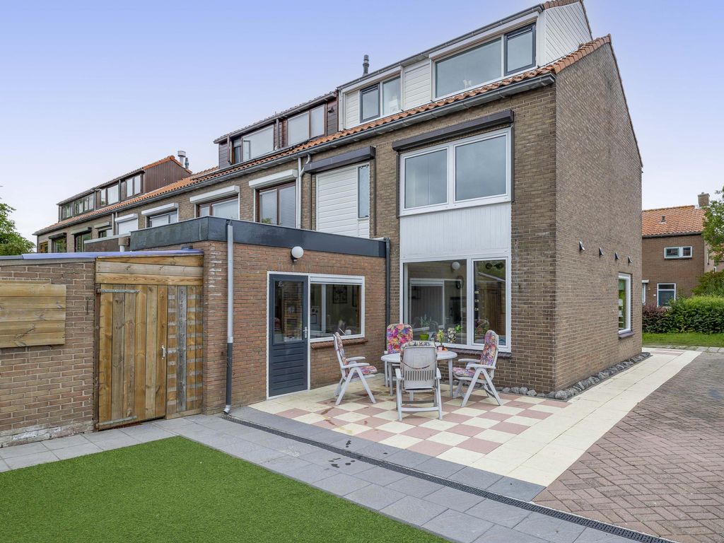 Beatrixplein 1, ZWARTEWAAL