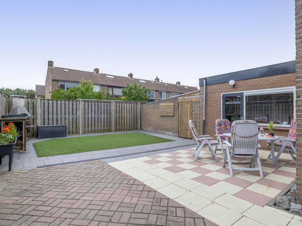 Beatrixplein 1, ZWARTEWAAL