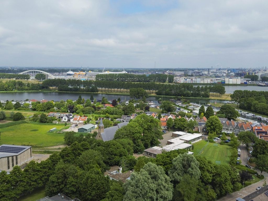 Beatrixplein 1, ZWARTEWAAL