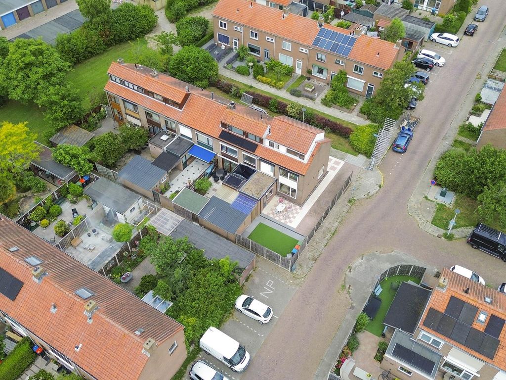 Beatrixplein 1, ZWARTEWAAL