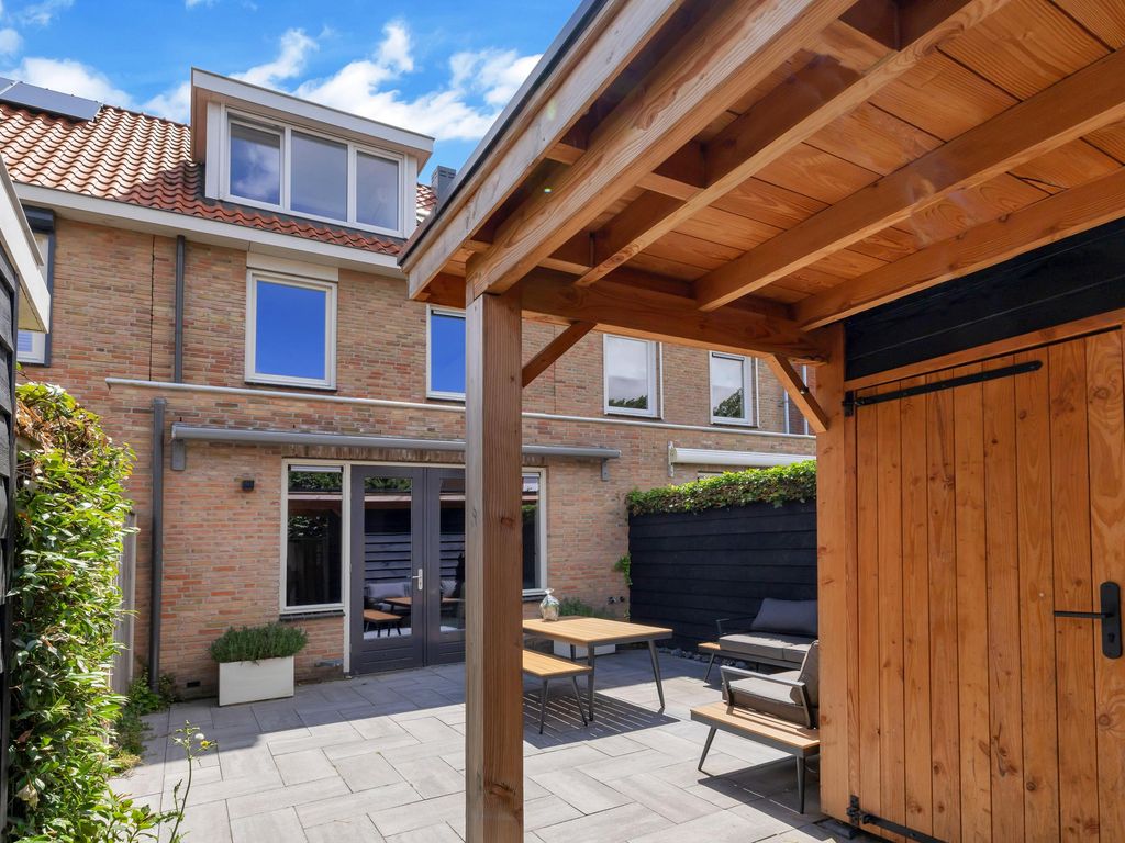 Pensionaris 22, BRIELLE