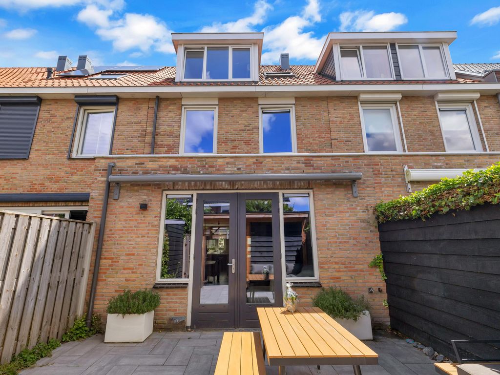 Pensionaris 22, BRIELLE