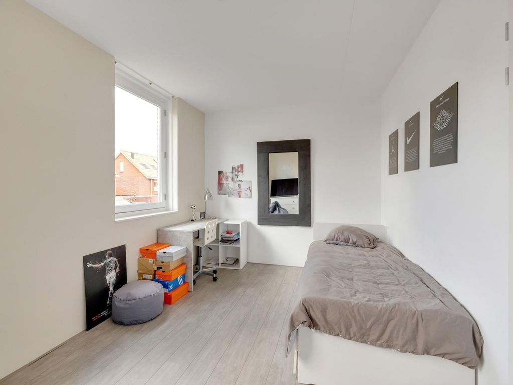 Pensionaris 22, BRIELLE
