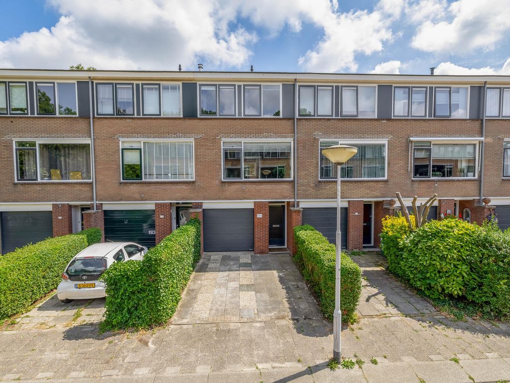 Brigantijn 100, BRIELLE