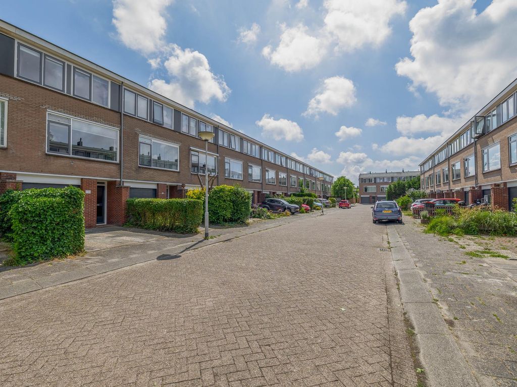 Brigantijn 100, BRIELLE