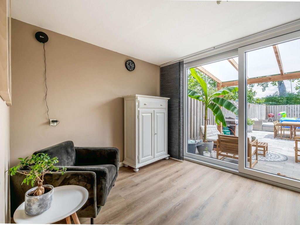 Brigantijn 100, BRIELLE