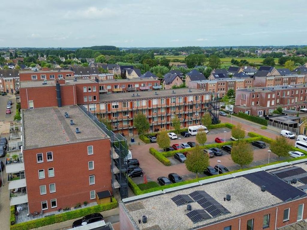 Maltaweide 325, HELLEVOETSLUIS