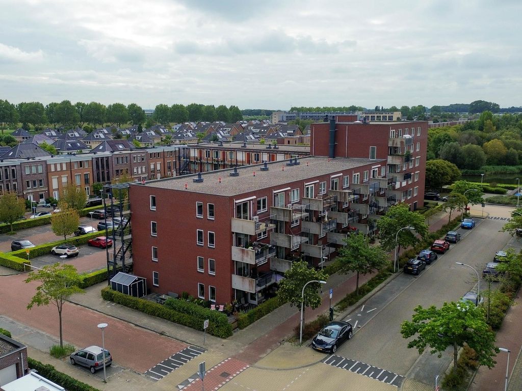 Maltaweide 325, HELLEVOETSLUIS