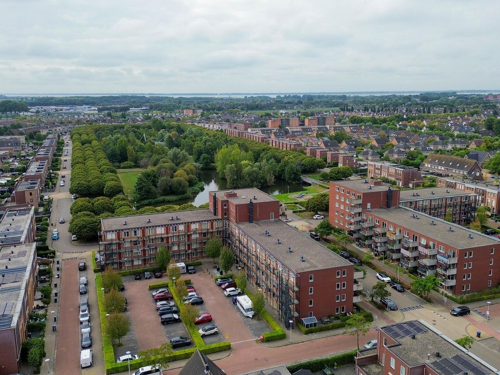Maltaweide 325, HELLEVOETSLUIS