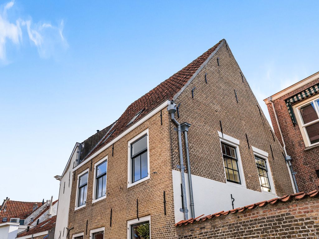 Wellerondom 5, BRIELLE