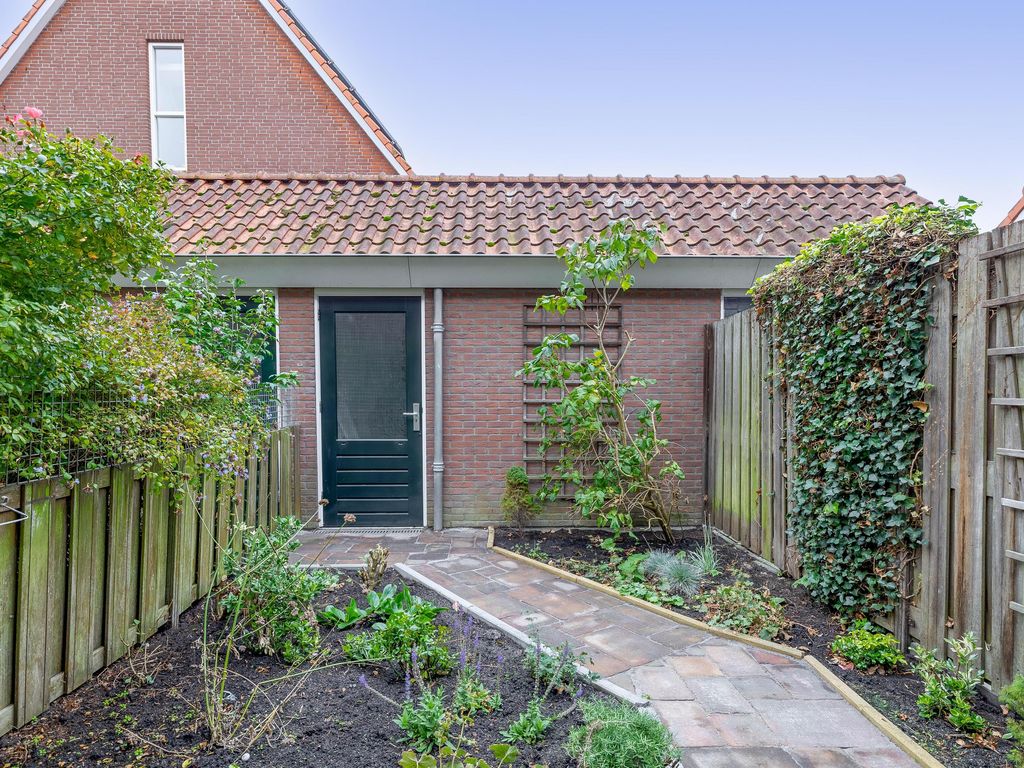 Warmoezenierstraat 23, BRIELLE