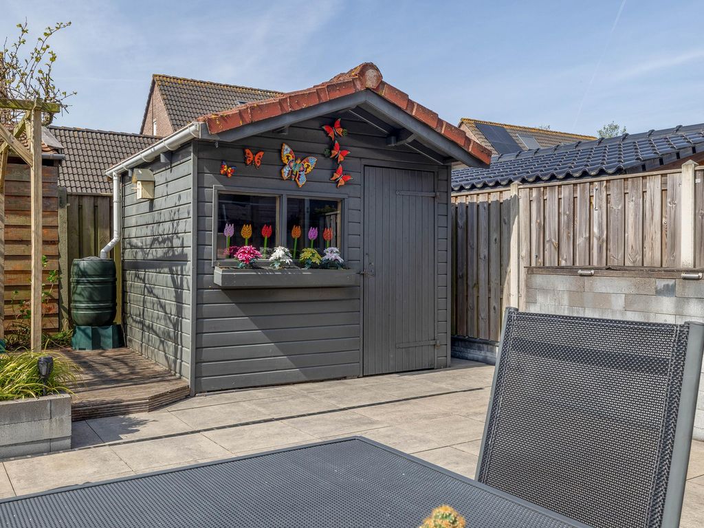 Jacob van Heemskerkstraat 18, HELLEVOETSLUIS