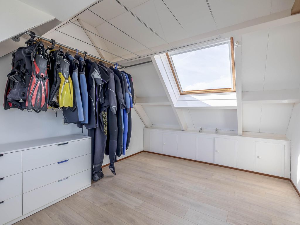 Jacob van Heemskerkstraat 18, HELLEVOETSLUIS