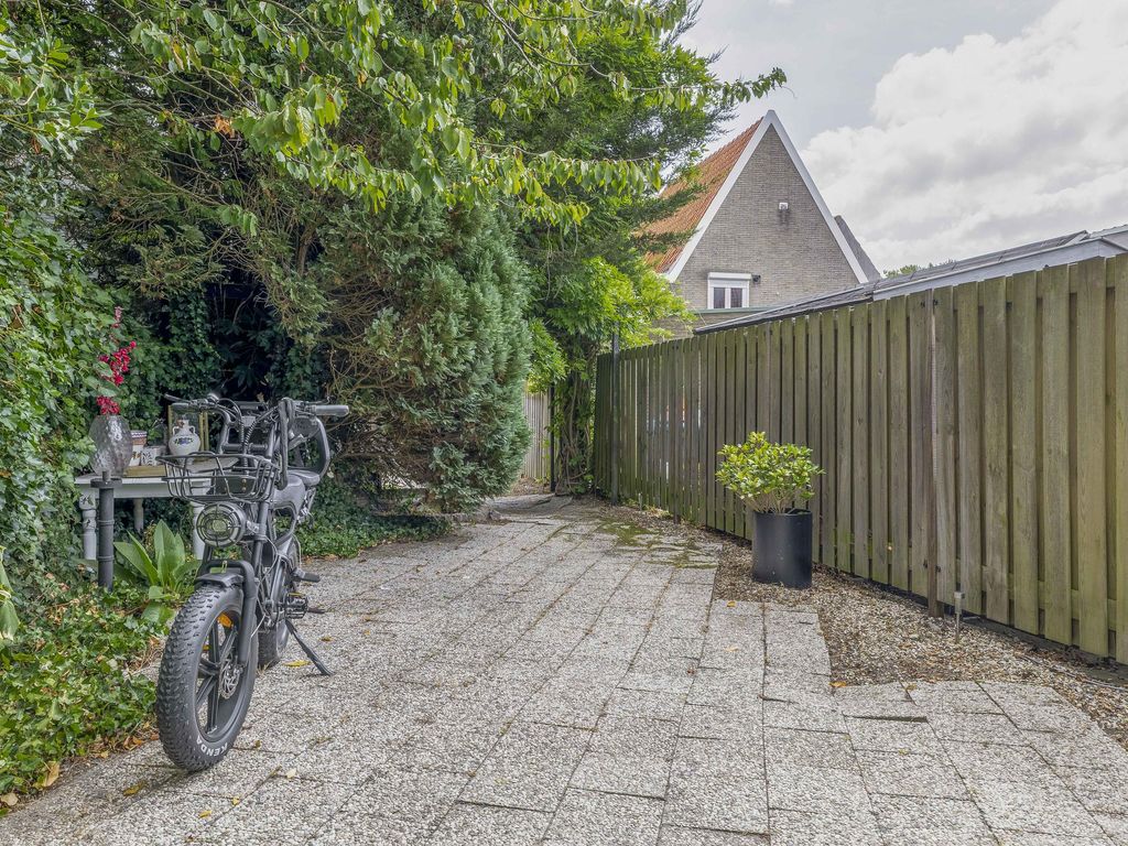 Nobelstraat 37, BRIELLE