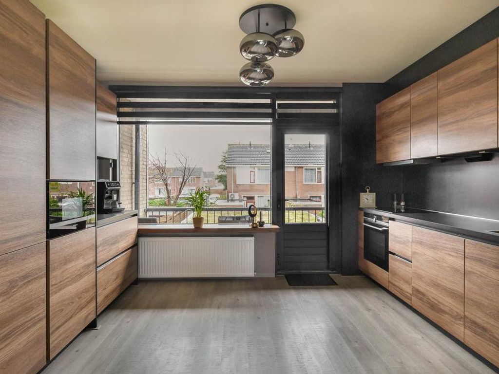 Anna-Hoevestraat 41, BRIELLE