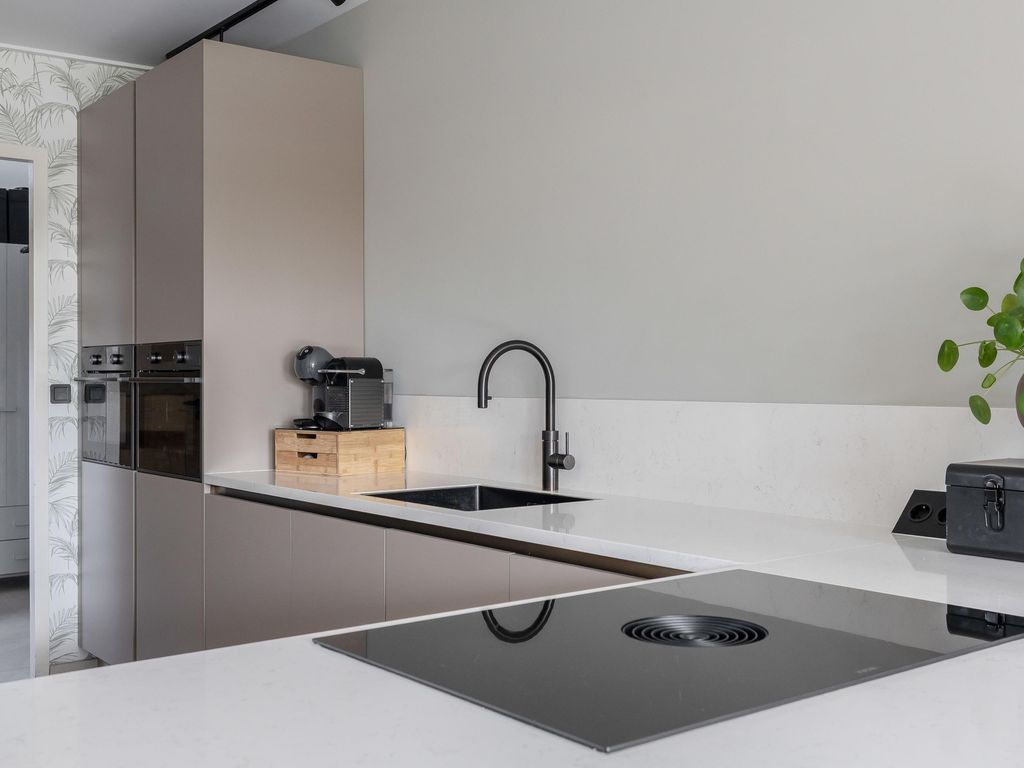 Vaart 70, BRIELLE
