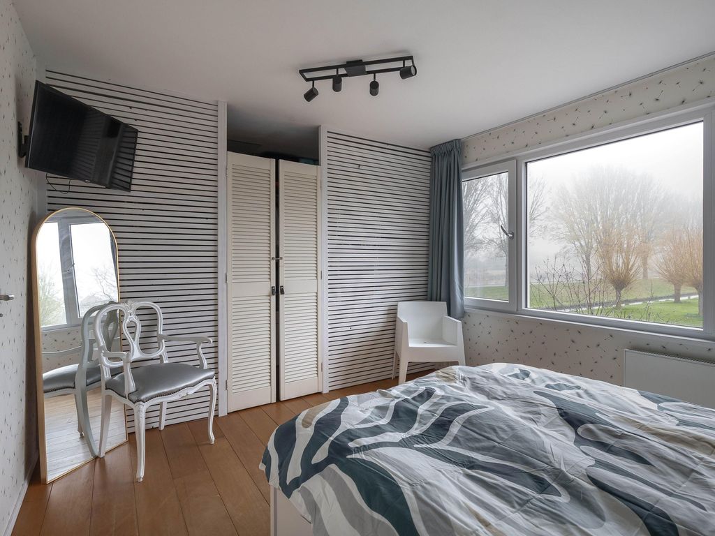 Vaart 70, BRIELLE