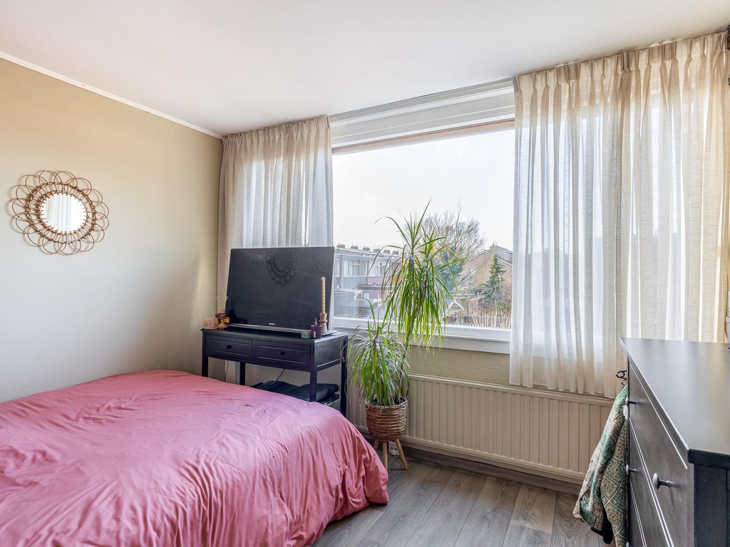 Ds Th Rijckewaerdstraat 25, BRIELLE