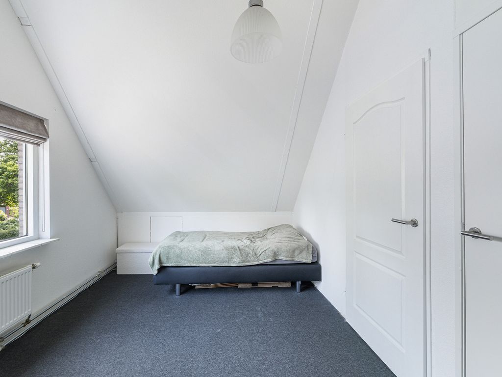Krammer 86, BRIELLE