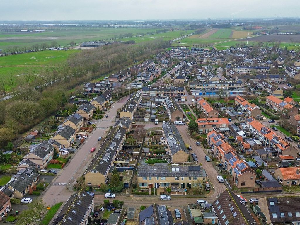 Julianalaan 28, ZWARTEWAAL